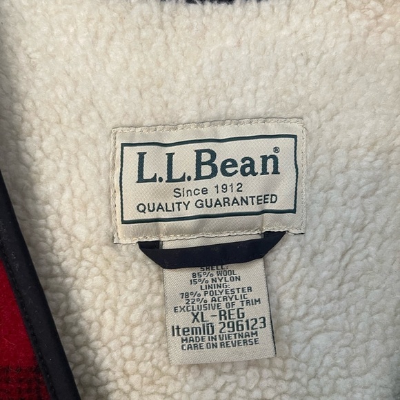 L.L. Bean Wool Blend Plaid Sherpa Lined Vest Size XL - Picture 4 of 4